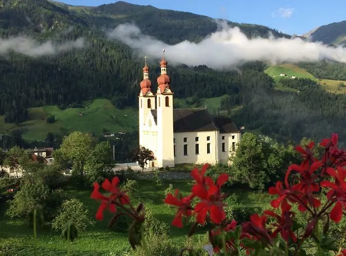 Chasa Chalur 公寓 弗利斯